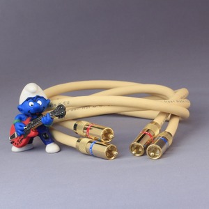 Кабель аудио RCA - RCA Van Den Hul The Name 0.8m