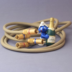 Кабель аудио RCA - RCA Van Den Hul The Second 0.8m