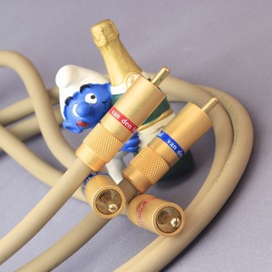 Кабель аудио RCA - RCA Van Den Hul The Second 0.8m