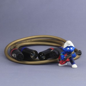 Кабель аудио XLR - XLR Van Den Hul MC-Gold Hybrid XLR 1.0m