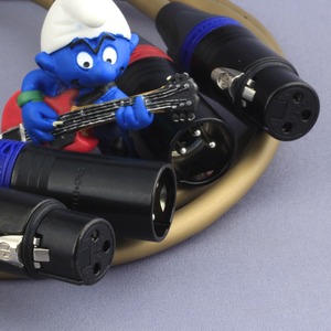 Кабель аудио XLR - XLR Van Den Hul MC-Gold Hybrid XLR 1.0m