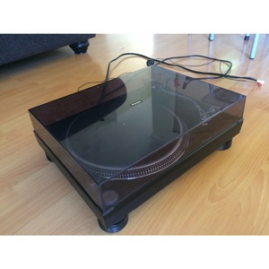 Проигрыватель виниловых пластинок Pioneer PLX-1000