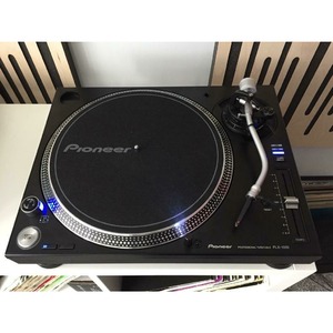 Проигрыватель виниловых пластинок Pioneer PLX-1000