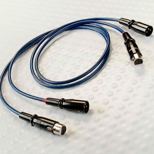 Кабель аудио XLR - XLR DH Labs BL-1 Interconnect XLR 1.0m