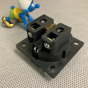 Розетка силовая 2К+З Furutech FI-E30 NCF(R)