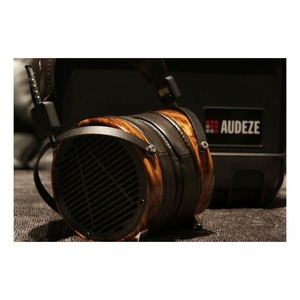 Наушники Audeze LCD-3 Zebrano Black Leather (Travel Case)
