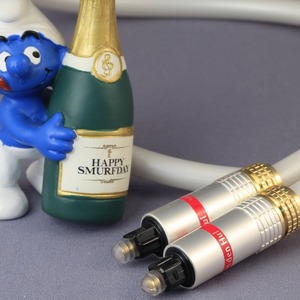 Кабель Оптический Van Den Hul The Optocoupler Mk II 1.5m