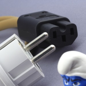 Кабель Силовой Van Den Hul The Mainsserver 1.5m