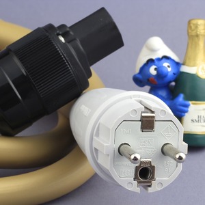 Кабель Силовой Van Den Hul The Mainsstream Hybrid 2.0m