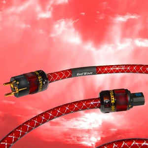 Кабель силовой Schuko - IEC C13 DH Labs Red Wave AC Cable 1.5m