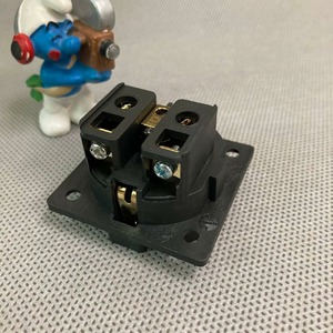 Розетка силовая 2К+З Furutech FI-E30(G)