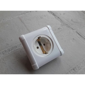 Розетка силовая 2К+З Oyaide SWD-GXe