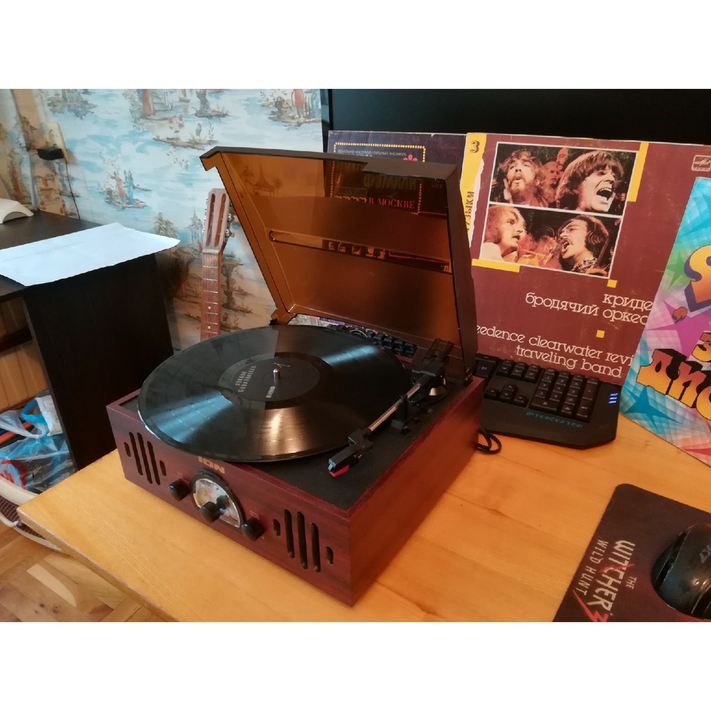 Проигрыватель виниловых пластинок ION Audio Trio LP