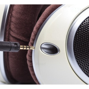 Наушники Sennheiser HD 599