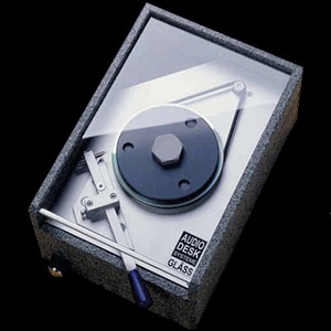 Приспособление для заточки кромки компакт-диска Audio Desk Systeme CD Sound Improver