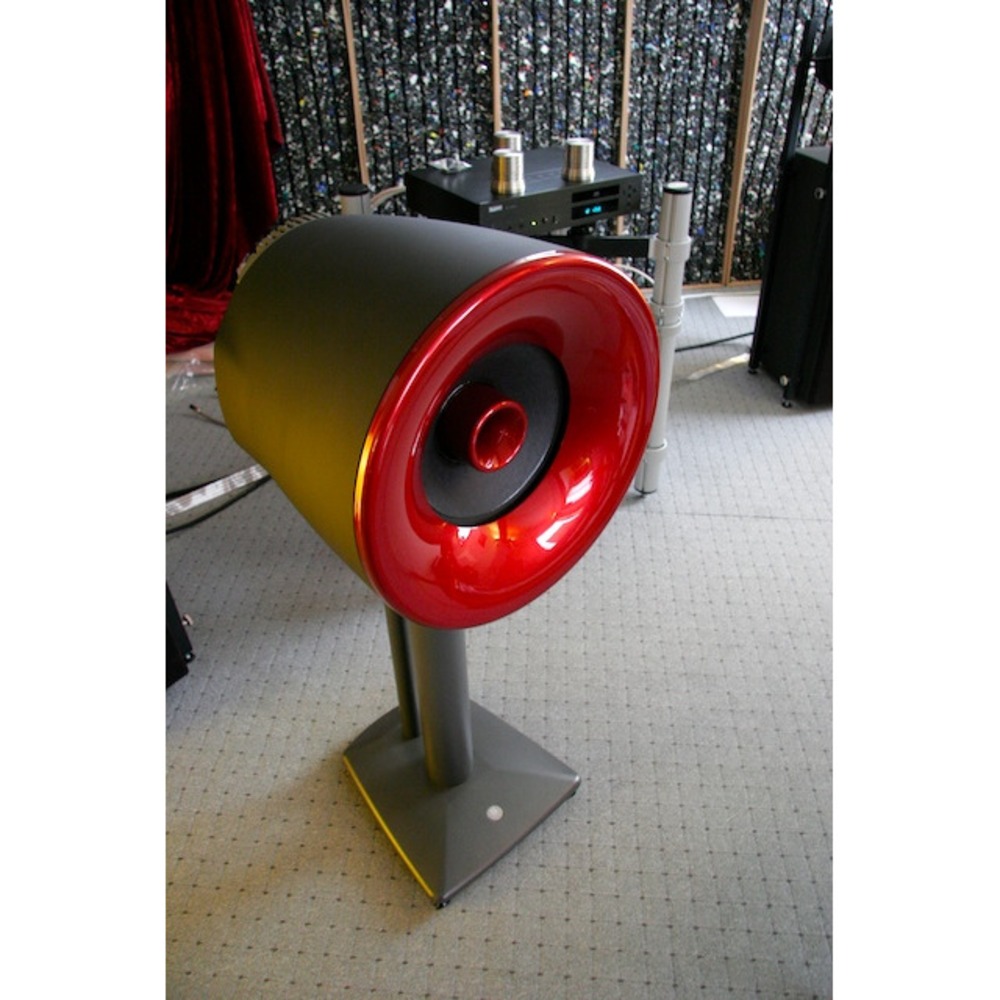 Колонка напольная Avantgarde Acoustic SOLO