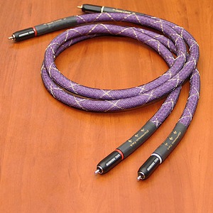 Кабель межблочный Harmonic Technology Magic Link Two RCA 1.0m