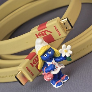 Кабель HDMI Van Den Hul HDMI Flat HEAC 1.0m