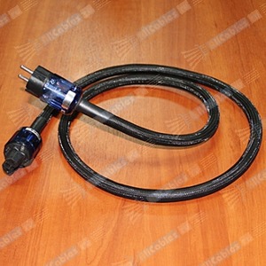 Кабель Силовой Oyaide EE / F-S 2.6 SE (Oya-037e/037) 1.5m