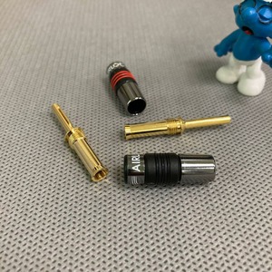 Разъем Акустический QED (QE1910) Airloc Forte Banana