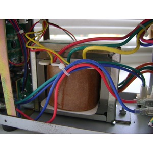 Прочий измерительный инструмент MASTECH 13-2083 Лабораторный источник питания HY1803D