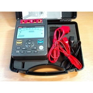 Измеритель сопротивления изоляции UNI-T 13-0042 Измеритель сопротивления изоляции UT511