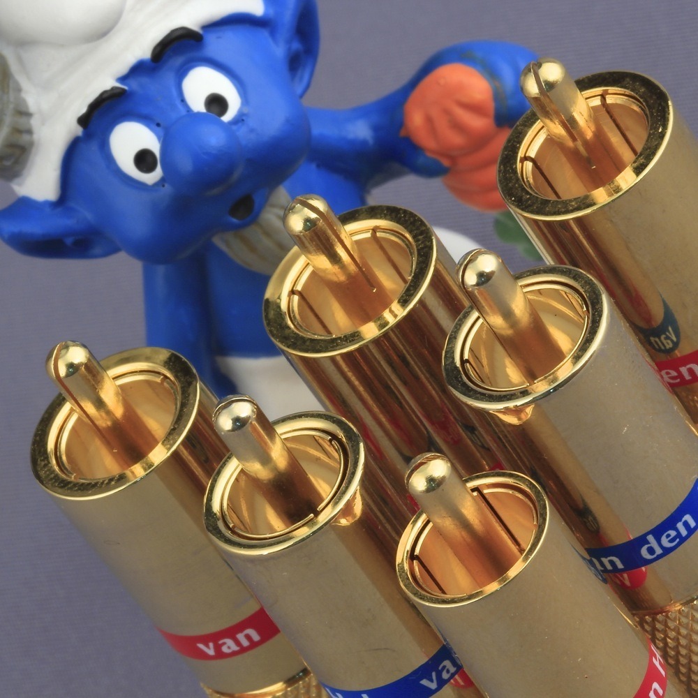 Разъем RCA Van Den Hul C-4.0 Gold (Blue)