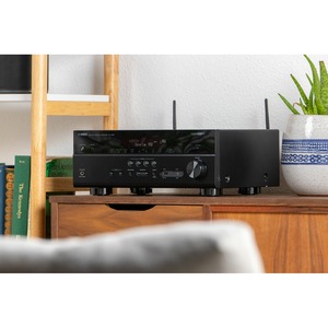 AV-Ресивер Yamaha RX-V685 Black