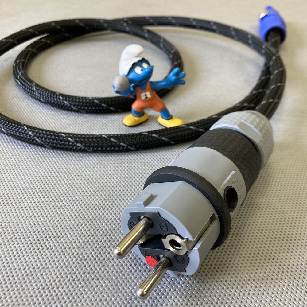 Силовой кабель Mudra Akustik Standard (Neutrik 20A) 1.0m