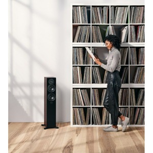 Колонка напольная Dynaudio Emit 30 Walnut