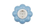Розетка одноместная Kranz KR-78-0628 HAPPY Цветок скрытой установки, с заземлением и защитными шторками, белая/голубая