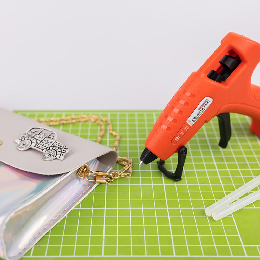 Клеевой пистолет Rexant 12-1510 Пистолет клеевой, 20 Вт, 7 мм, ЭКСПЕРТ, блистер