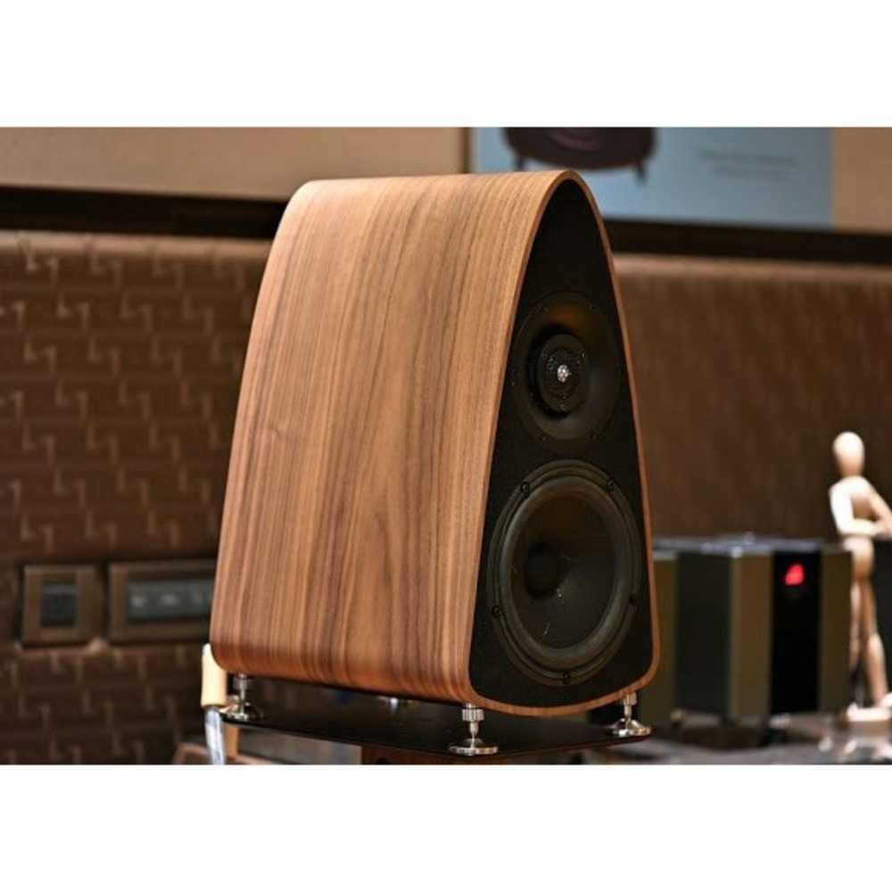 Колонка полочная Divini Audio REFERENCE 8