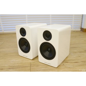 Колонка полочная Acoustic Energy AE1 Active Gloss White