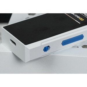 Усилитель для наушников FiiO BTR7 white