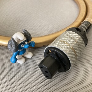 Кабель сетевой Harmonic Technology Para-P 1.8m