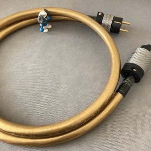 Кабель сетевой Harmonic Technology Para-P 1.8m