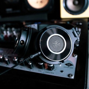 Наушники OneOdio Monitor 60
