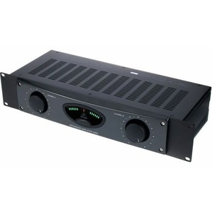 Усилитель мощности BEHRINGER A800