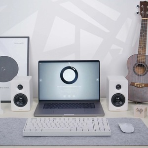 Колонка полочная Edifier M60 White