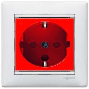 Розетка силовая 2К+З Legrand 774327 Valena