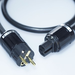 Кабель силовой Schuko - IEC C13 Ultimate Audio Power Cable PCC-1.4 SE (Ult-029e Bl/029 Bl) 1.5m