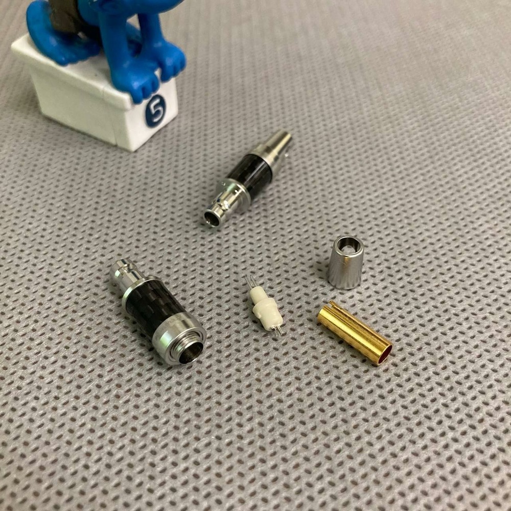 Разъем для наушников Furutech CF-H800(R) Carbon Set-2