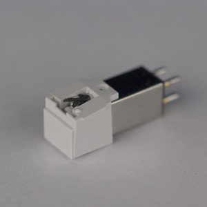 Головка звукоснимателя Denon Cartridge DP-29F