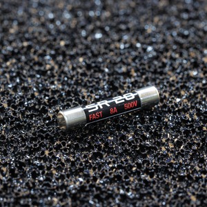 Предохранитель FAST 32mm Synergistic Research Quantum Fuse SR20 Fast-Blow 8A (6.3x32mm)